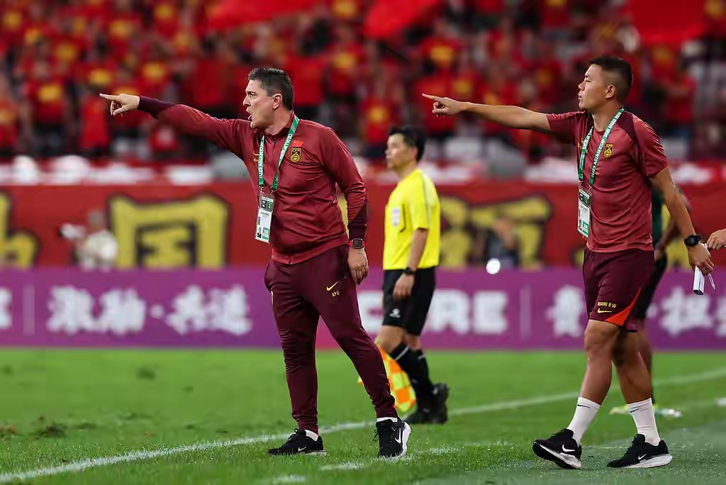 争夺擂台：亚洲足球锦标赛巅峰对抗